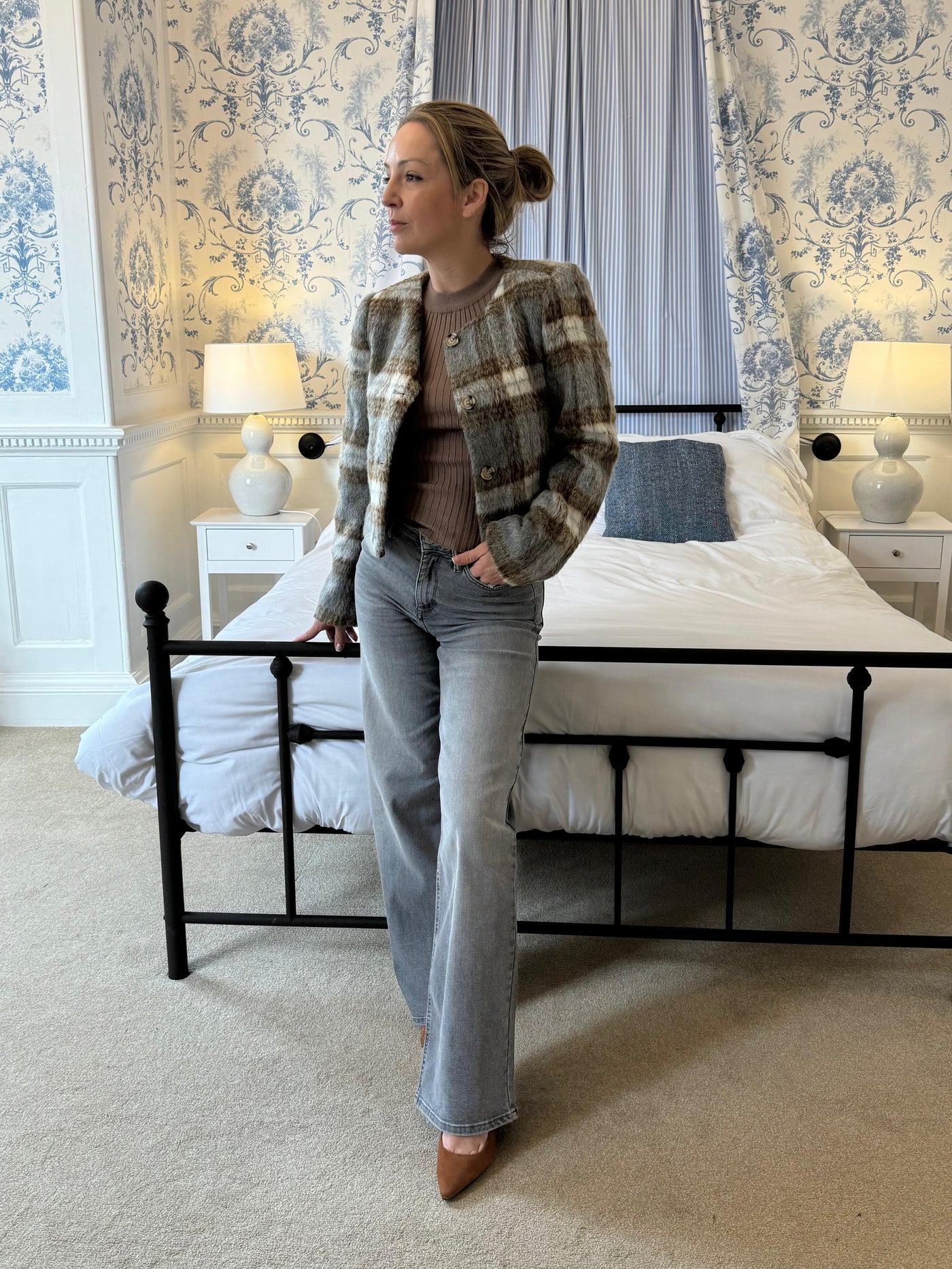 32 leg Maddison Wide Leg Jean