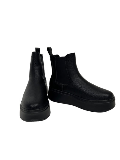 Lightweight Platform Boots