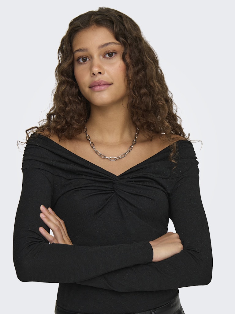 Queen Long Sleeve Top Black