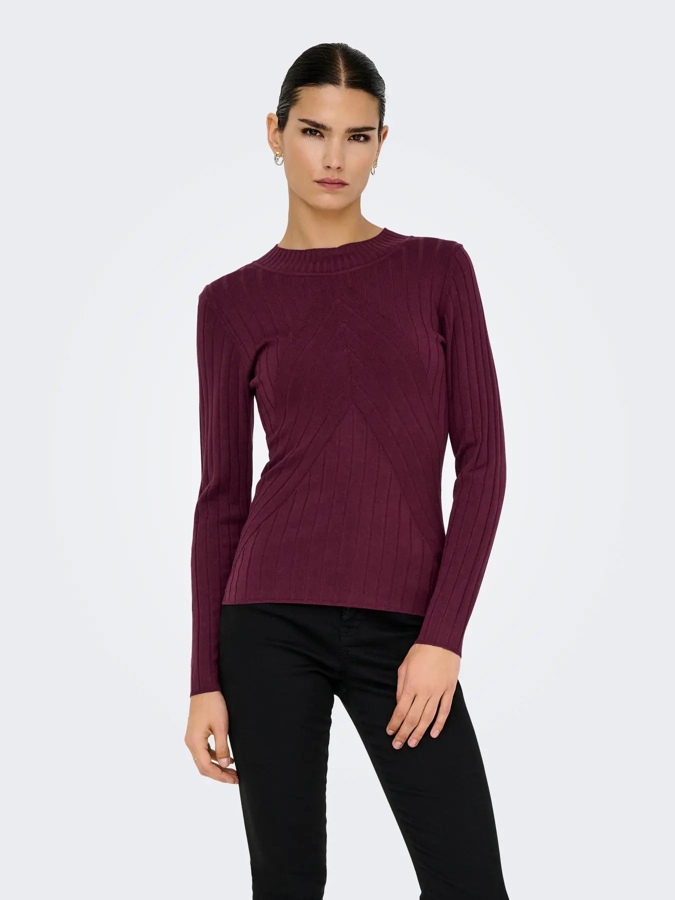 Diamond Slimline Jumper Claret