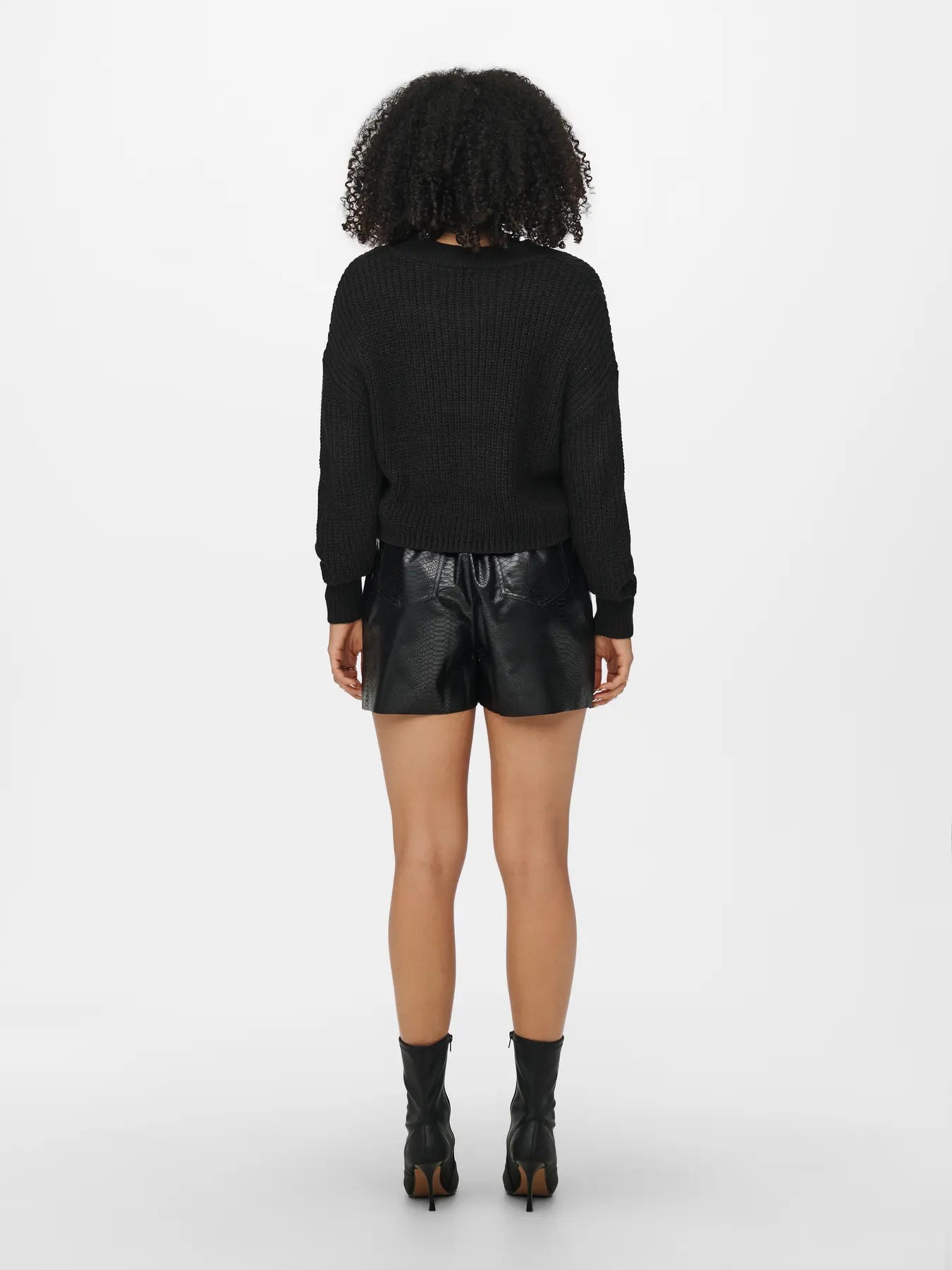 Cropped Cardi Black