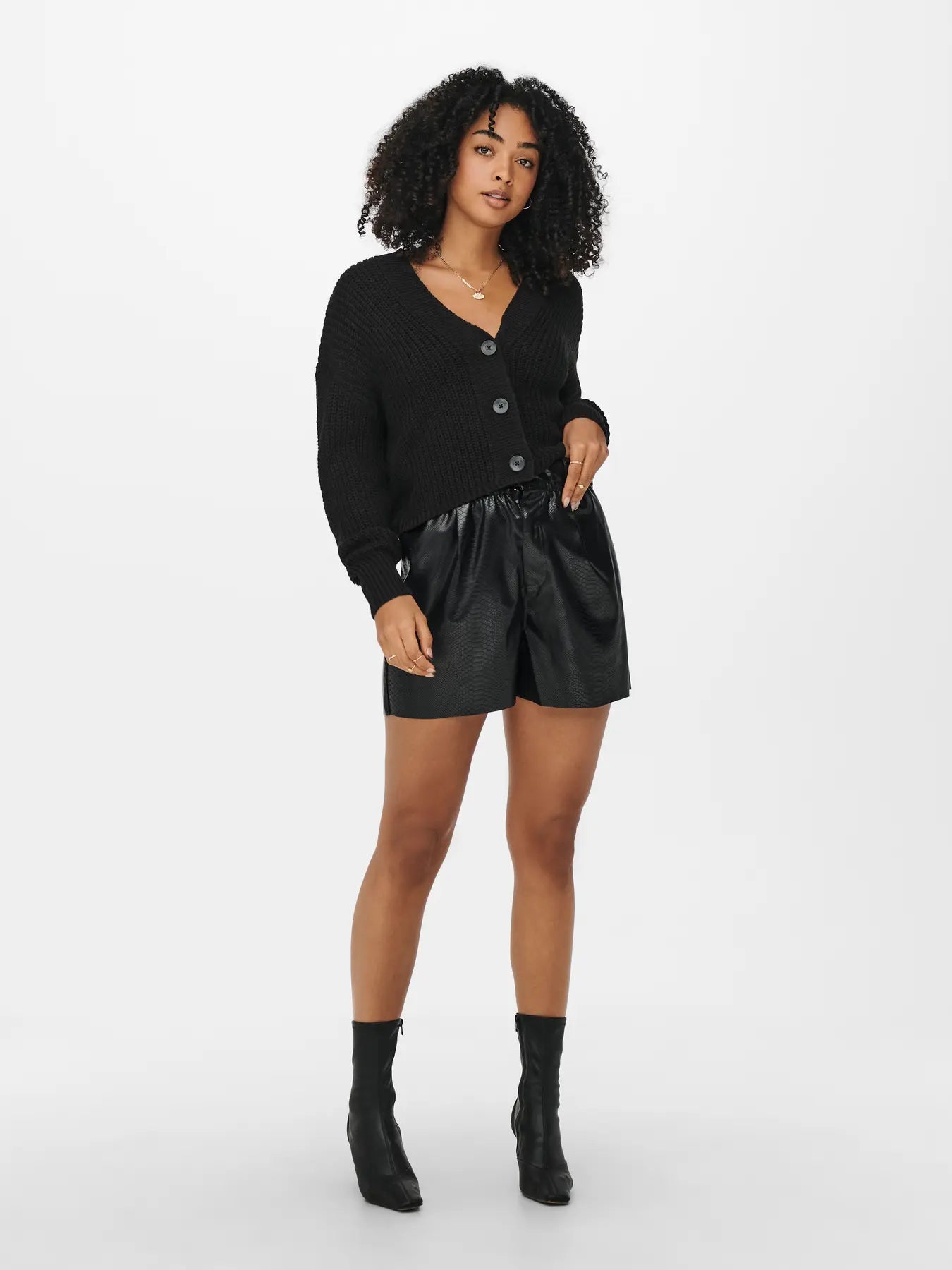Cropped Cardi Black
