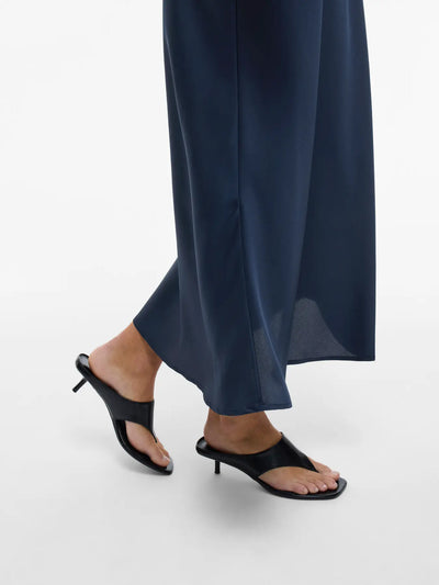 Viellette Maxi Skirt Navy