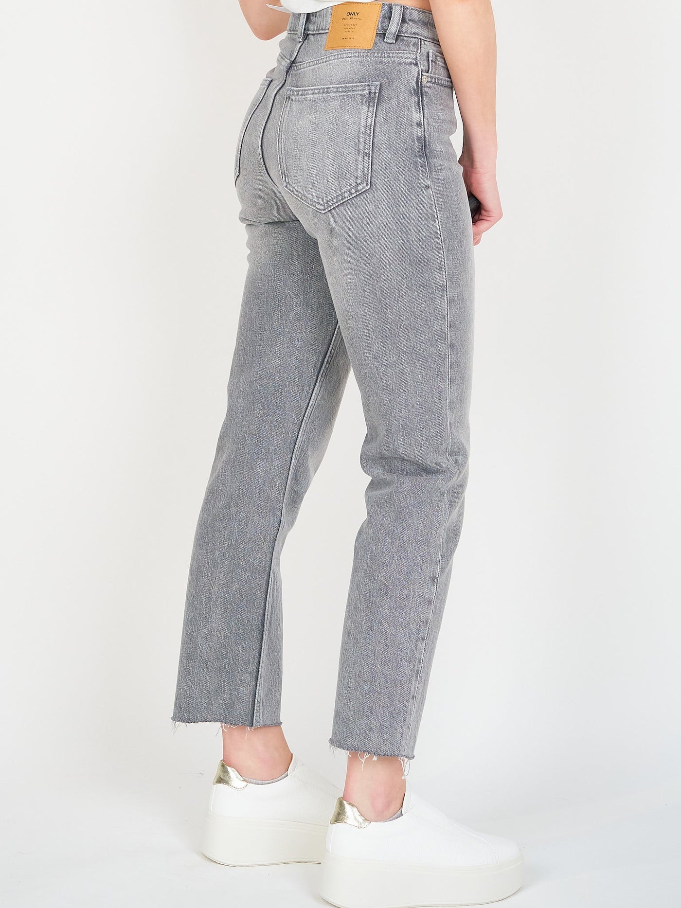 Only Mum Jeans Grey Raw Hem