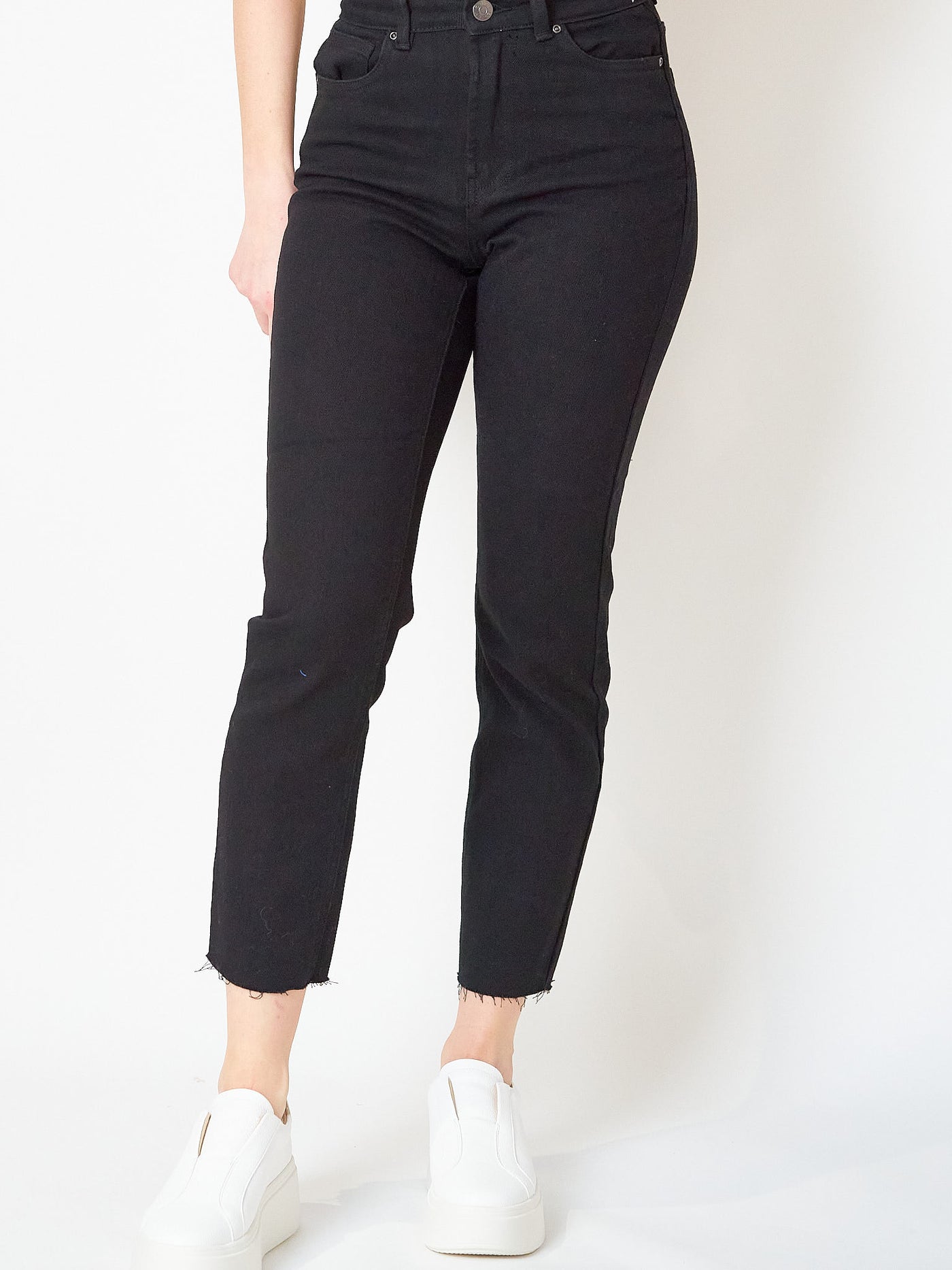 Only Mum Jeans Black Raw Hem